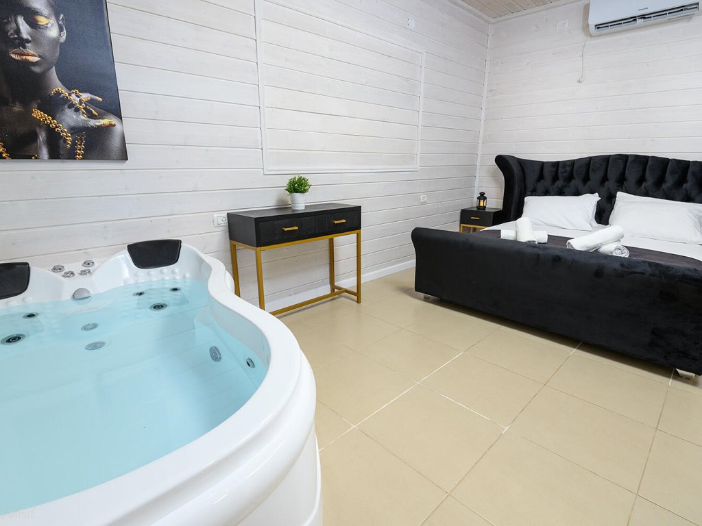 קינג שלוש וארבע