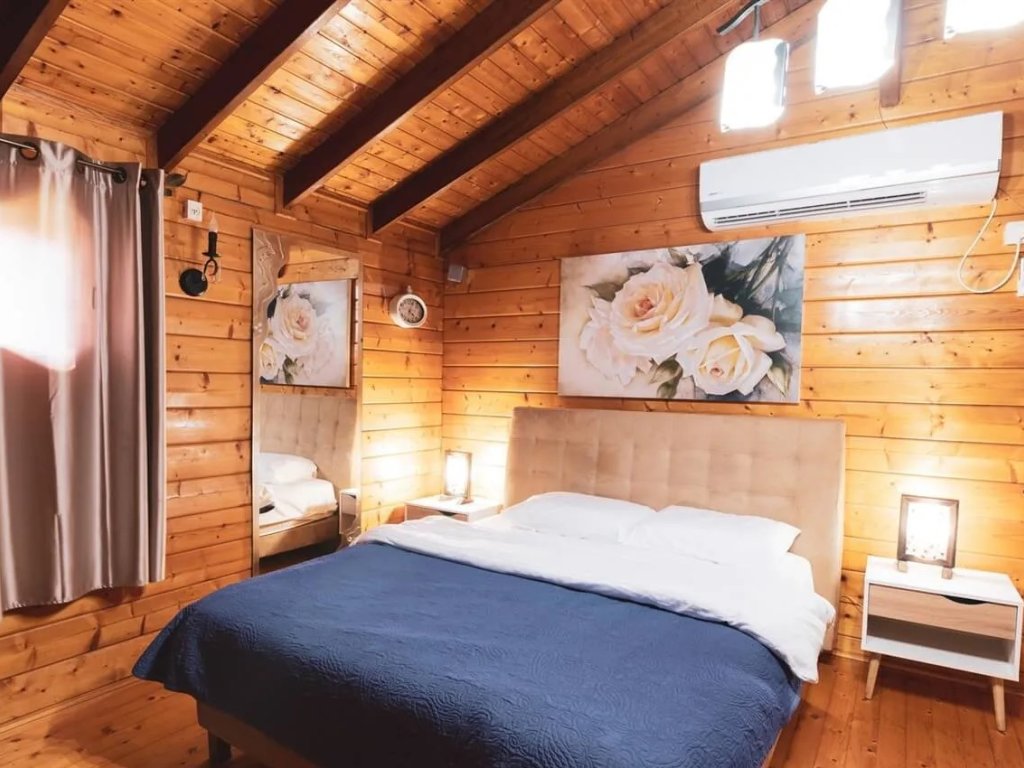 בקתה זוגית בקתה זוגית