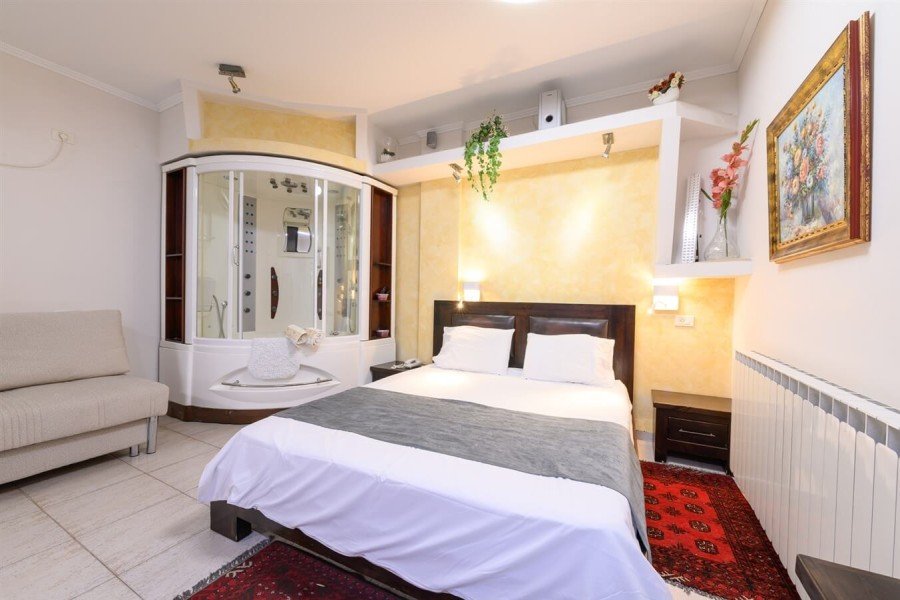 חדרי אירוח משפחתיים חדרי אירוח משפחתיים