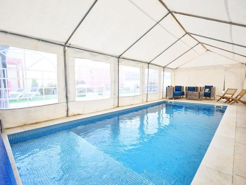 וילה בלו בוטיק