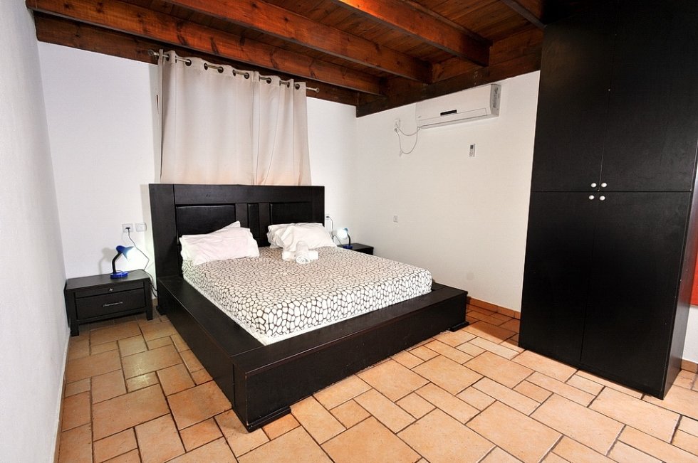 בקתה ראשונה