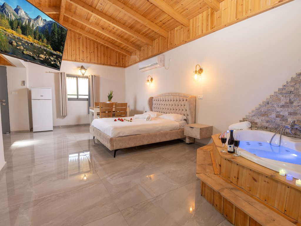 פנינת האושר פנינת האושר