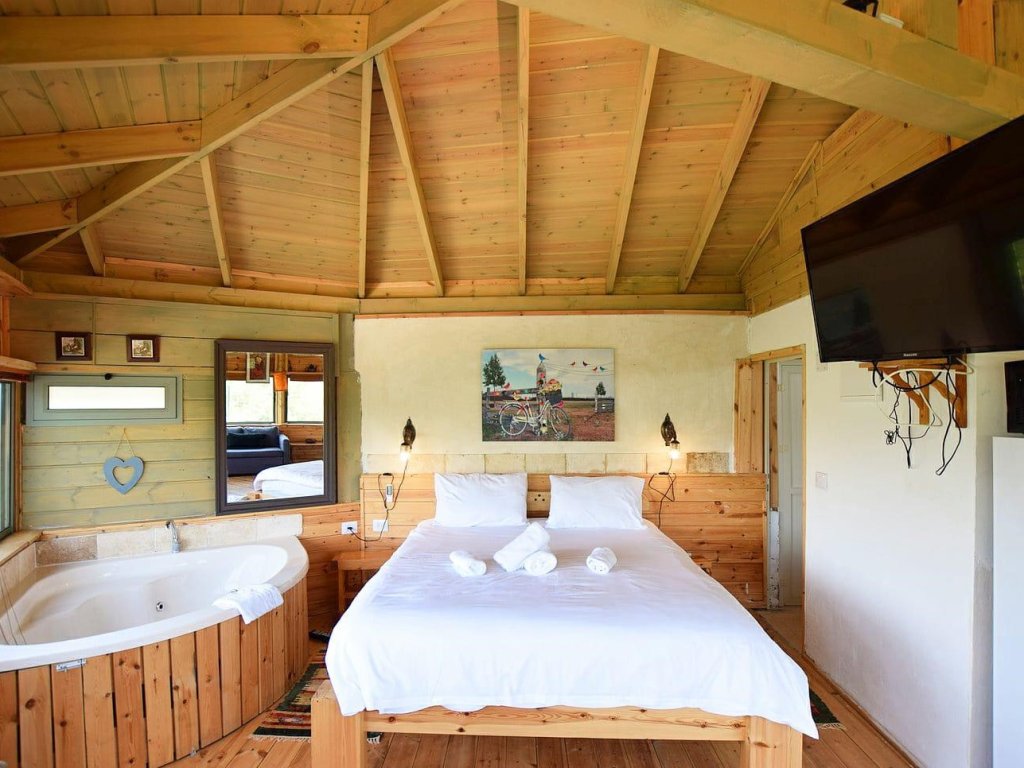 בקתת טל בקתת טל